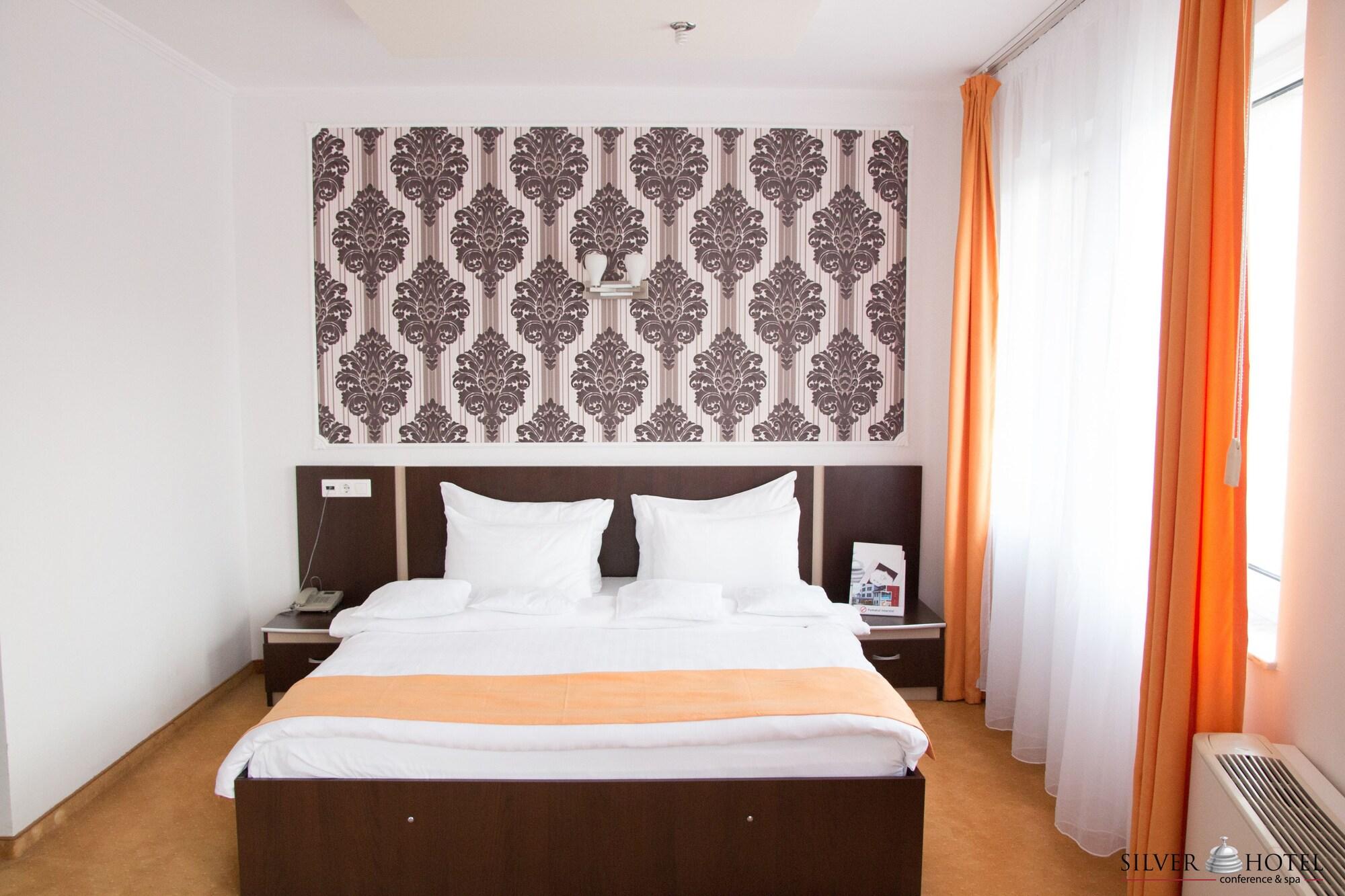 Hotel Silver Oradea Eksteriør bilde
