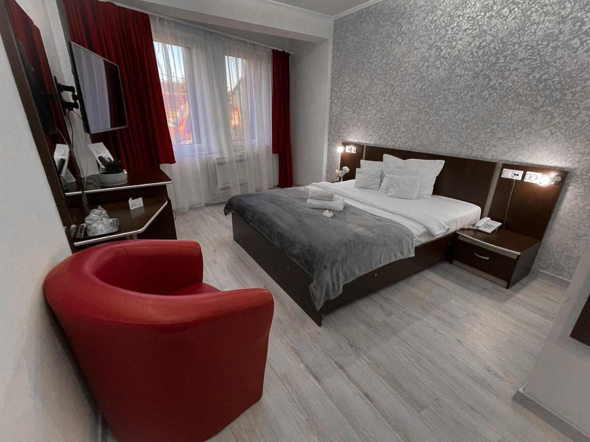 Hotel Silver Oradea Eksteriør bilde
