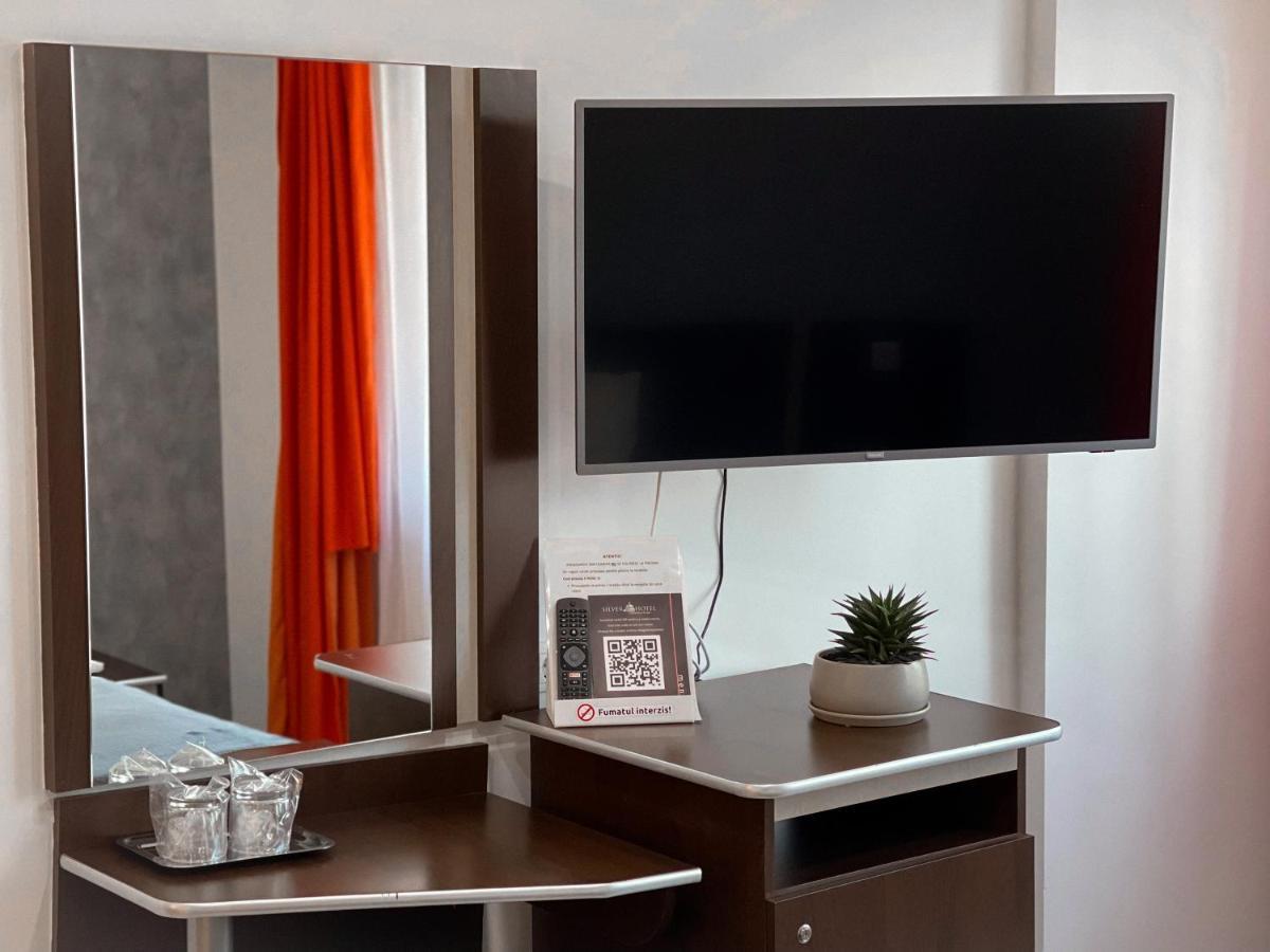 Hotel Silver Oradea Eksteriør bilde