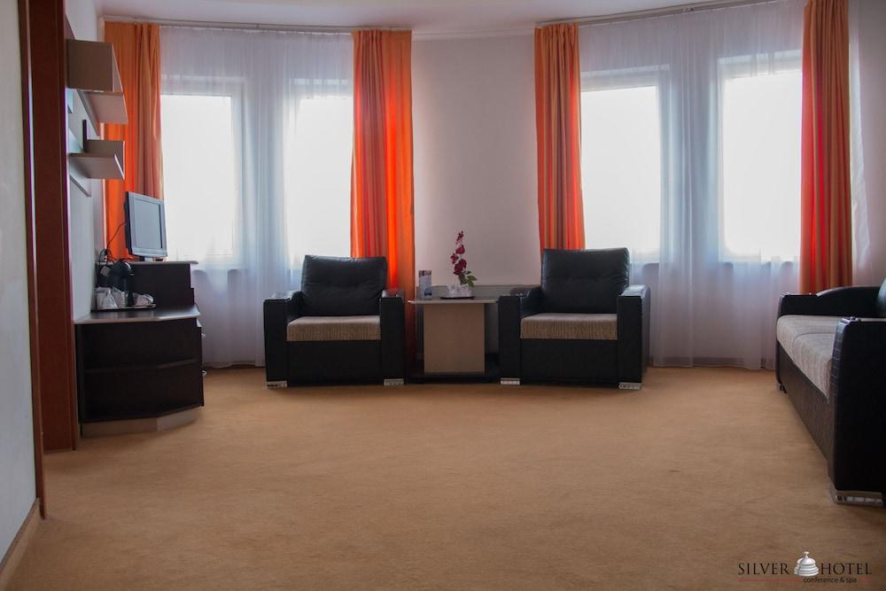 Hotel Silver Oradea Eksteriør bilde