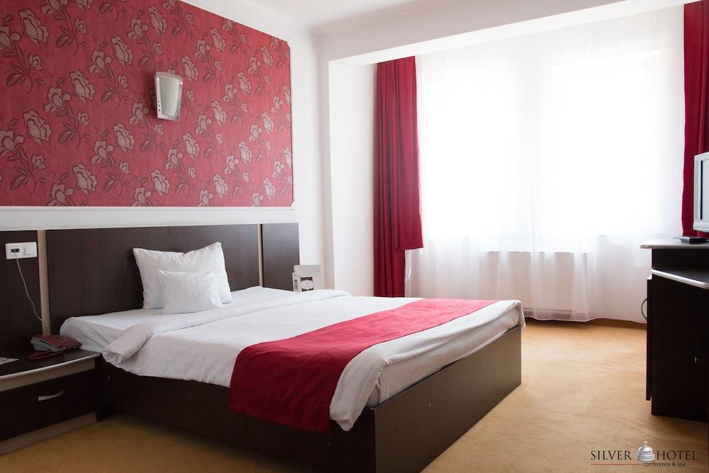 Hotel Silver Oradea Eksteriør bilde