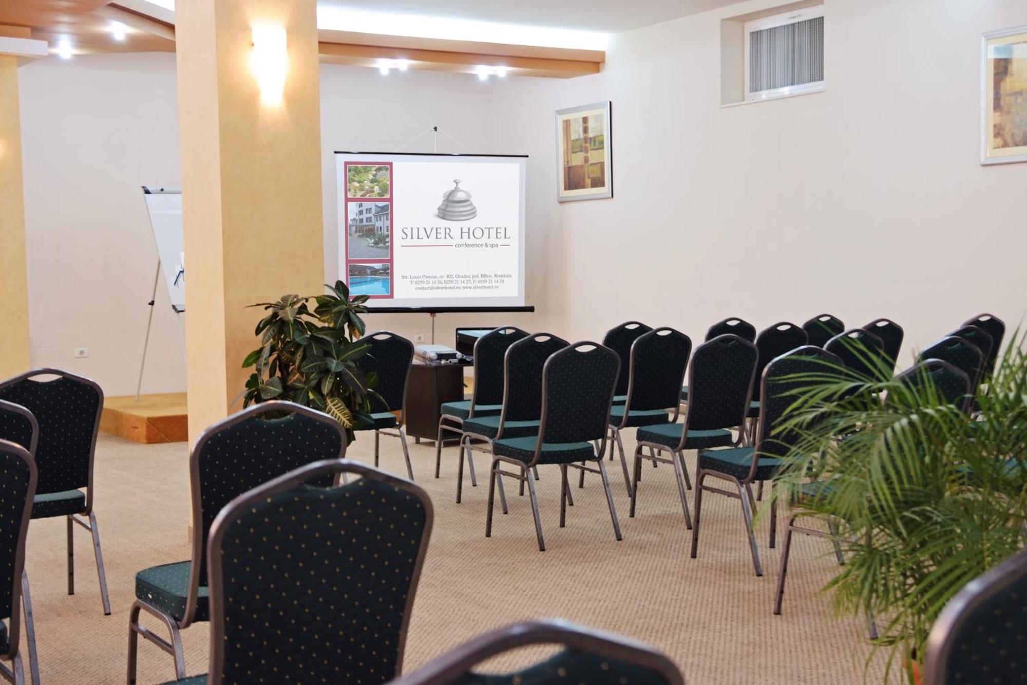 Hotel Silver Oradea Eksteriør bilde