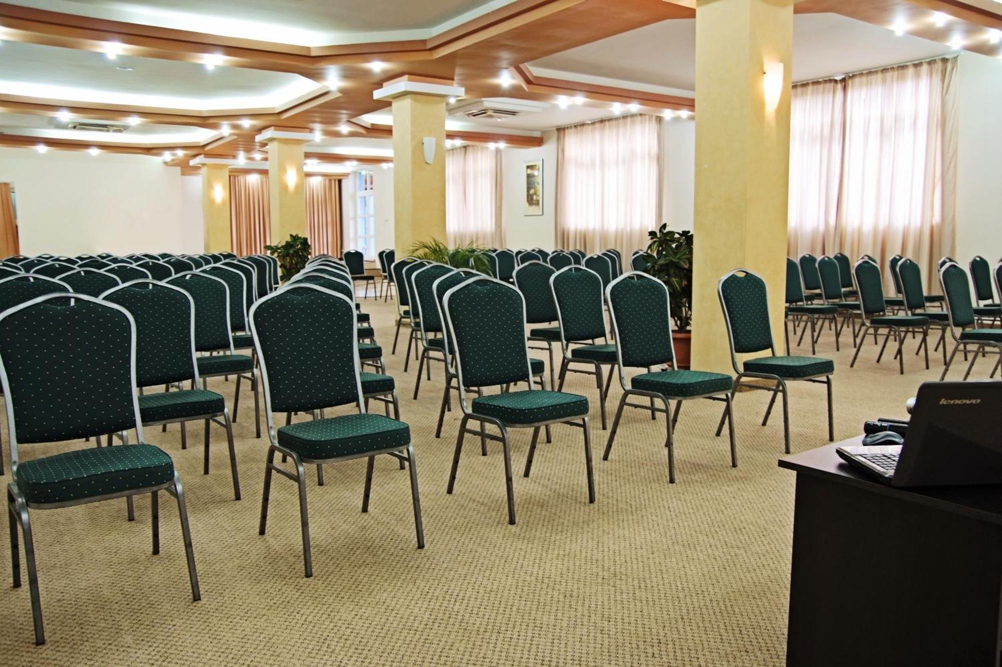 Hotel Silver Oradea Eksteriør bilde