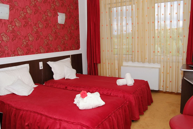 Hotel Silver Oradea Eksteriør bilde